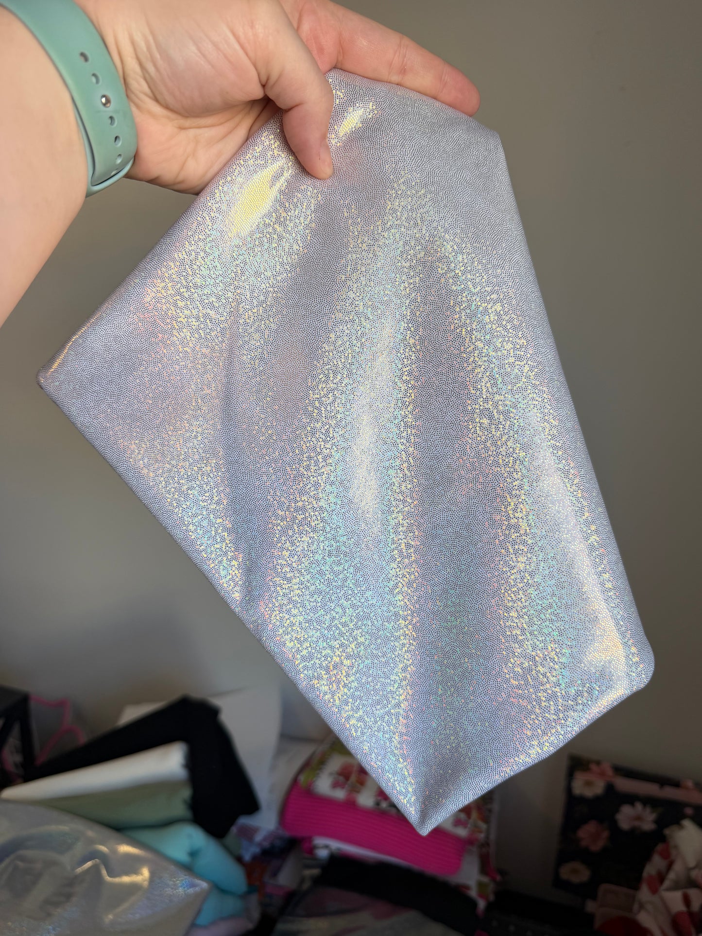 White GlitterHolo4Way 1Yd