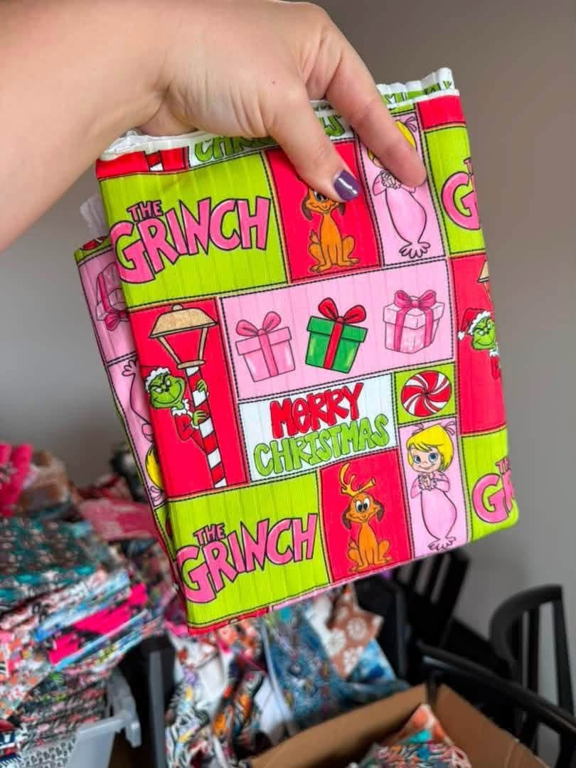 1Y Wide Merry Green Christmas