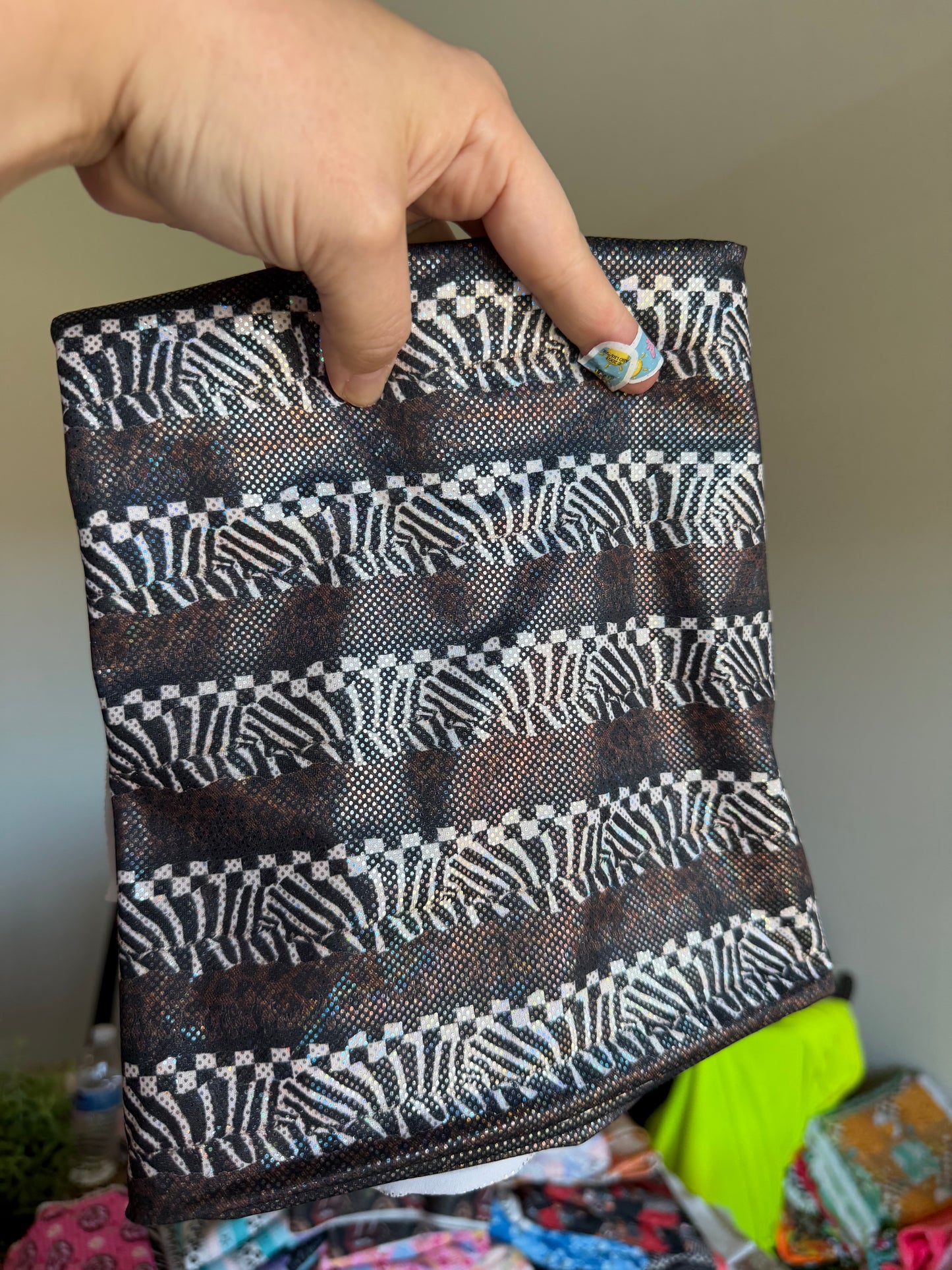 1 Yd Glass Holo