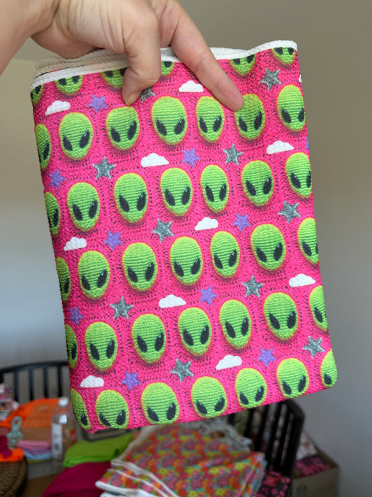 1 Yd Aliens Bull