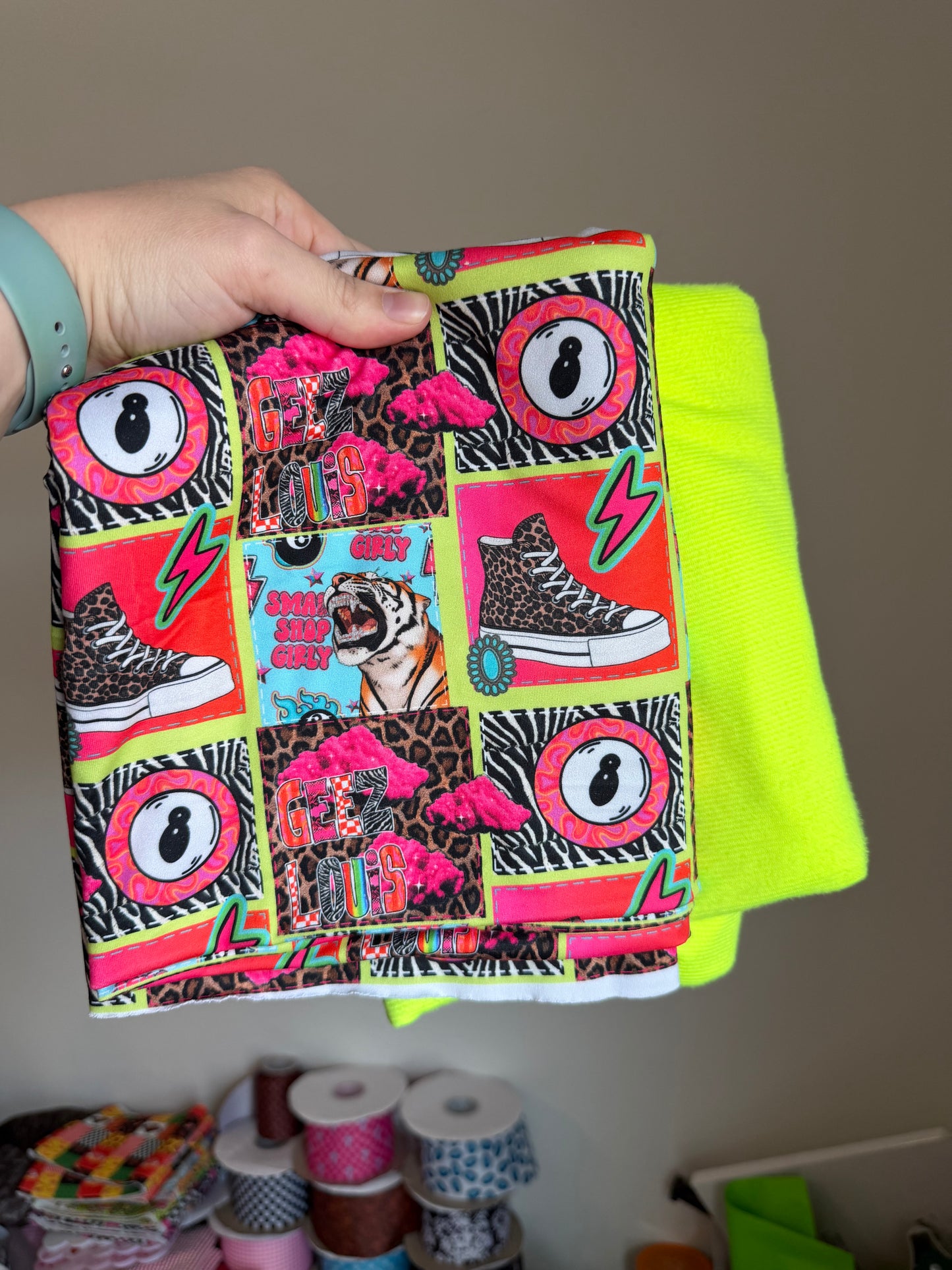 Small Shop Girly Heavy 1Y + Neon Yellow Skinny Velvet Rib 1Y