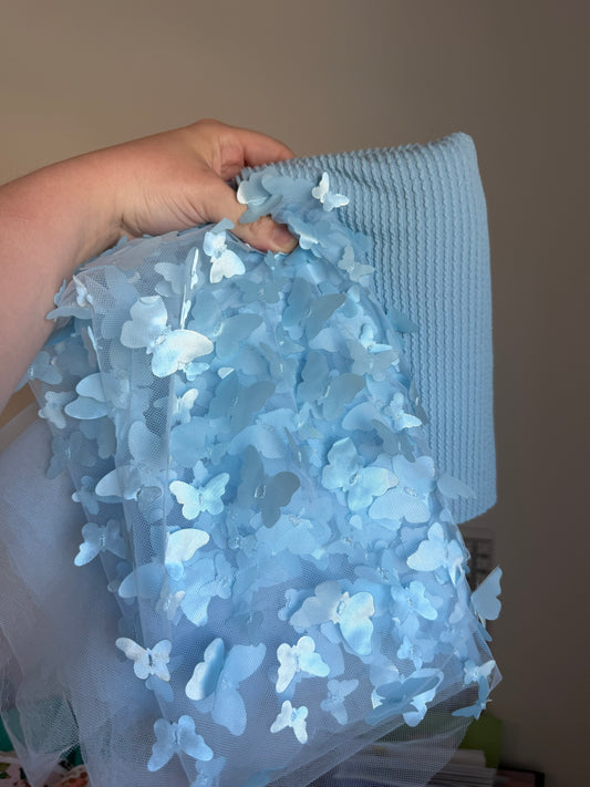 Blue Butterfly Mesh 1Y + Powder Blue Urban 1Y