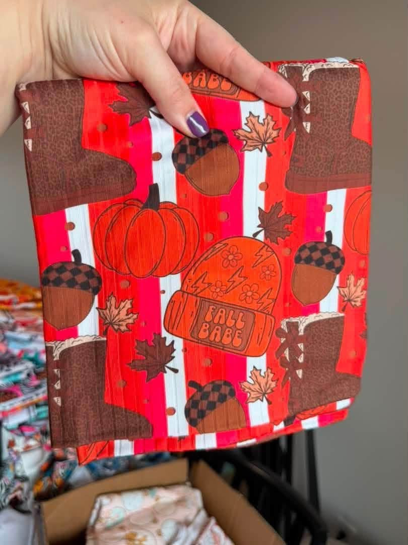 1Y Wide Fall Babe