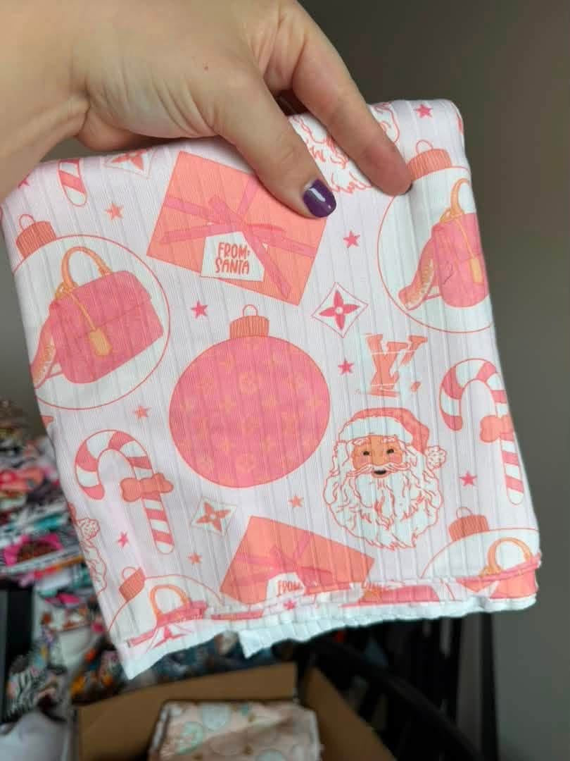 1Y Wide Boujee Santa