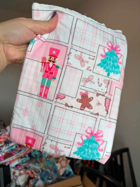 1Y Wide Nutcracker