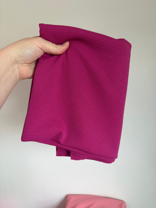 5xWOF Bull - Cranberry